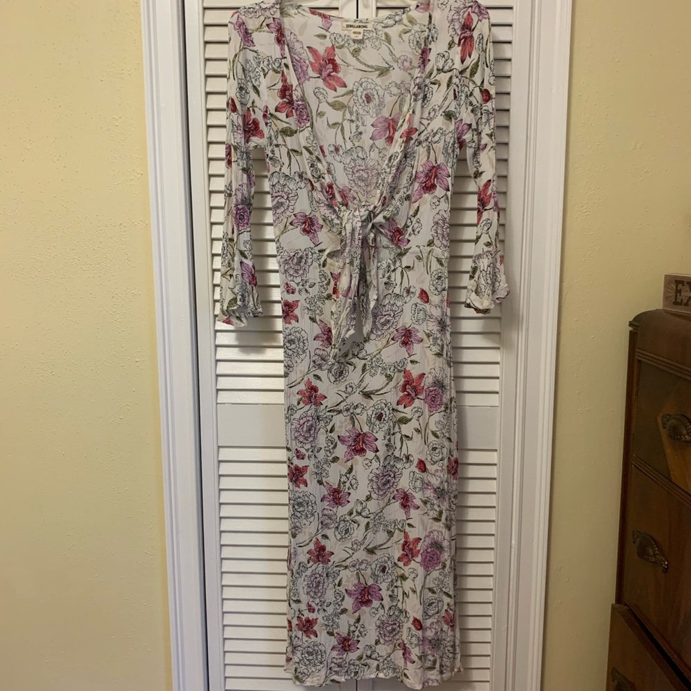 Billabong tie front floral dress with bell sleeves